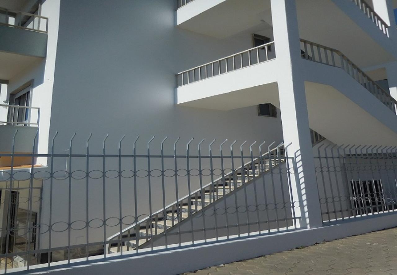 Residencial Campo-Mar By Umbral Hotel Portimao Luaran gambar A stairwell at the stadium