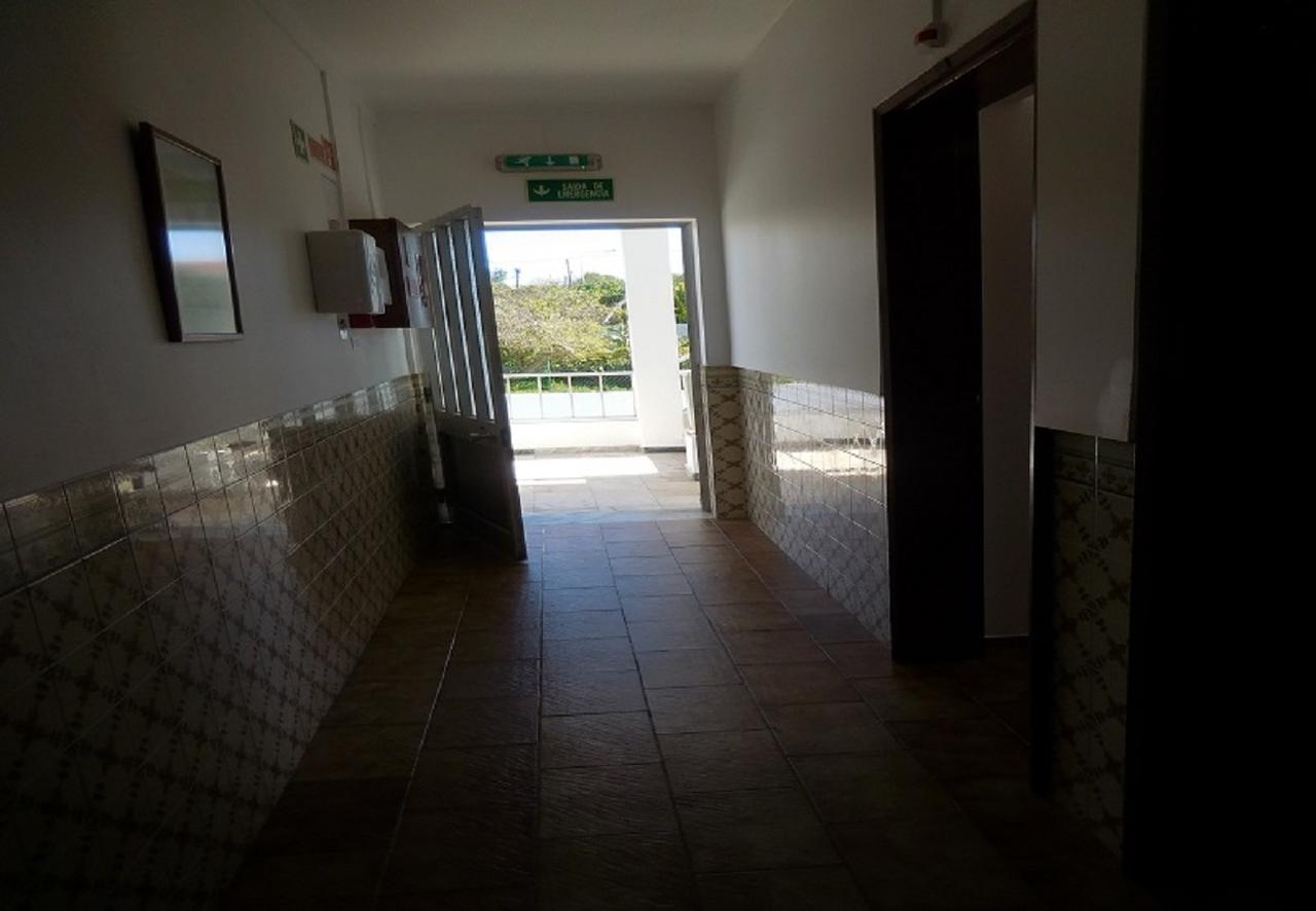 Residencial Campo-Mar By Umbral Hotel Portimao Luaran gambar The entrance to the station